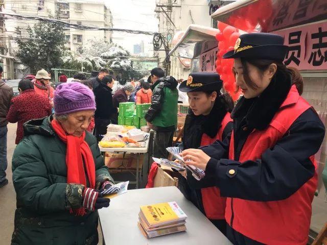欲钱看高飞的鸟儿遇老鹰打一准确生肖全面释义、专家解答解释落实